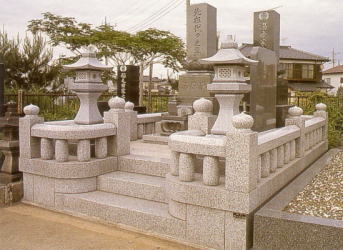 日本の名石を使用したお墓の施工例